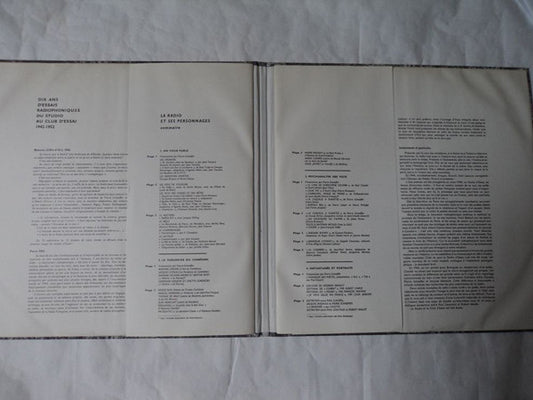 Various : Dix Ans D'Essais Radiophoniques Du Studio Au Club D'Essai: 1942-1952 Volume 1: La Radio Et Ses Personnages (2xLP, Comp, Mono)